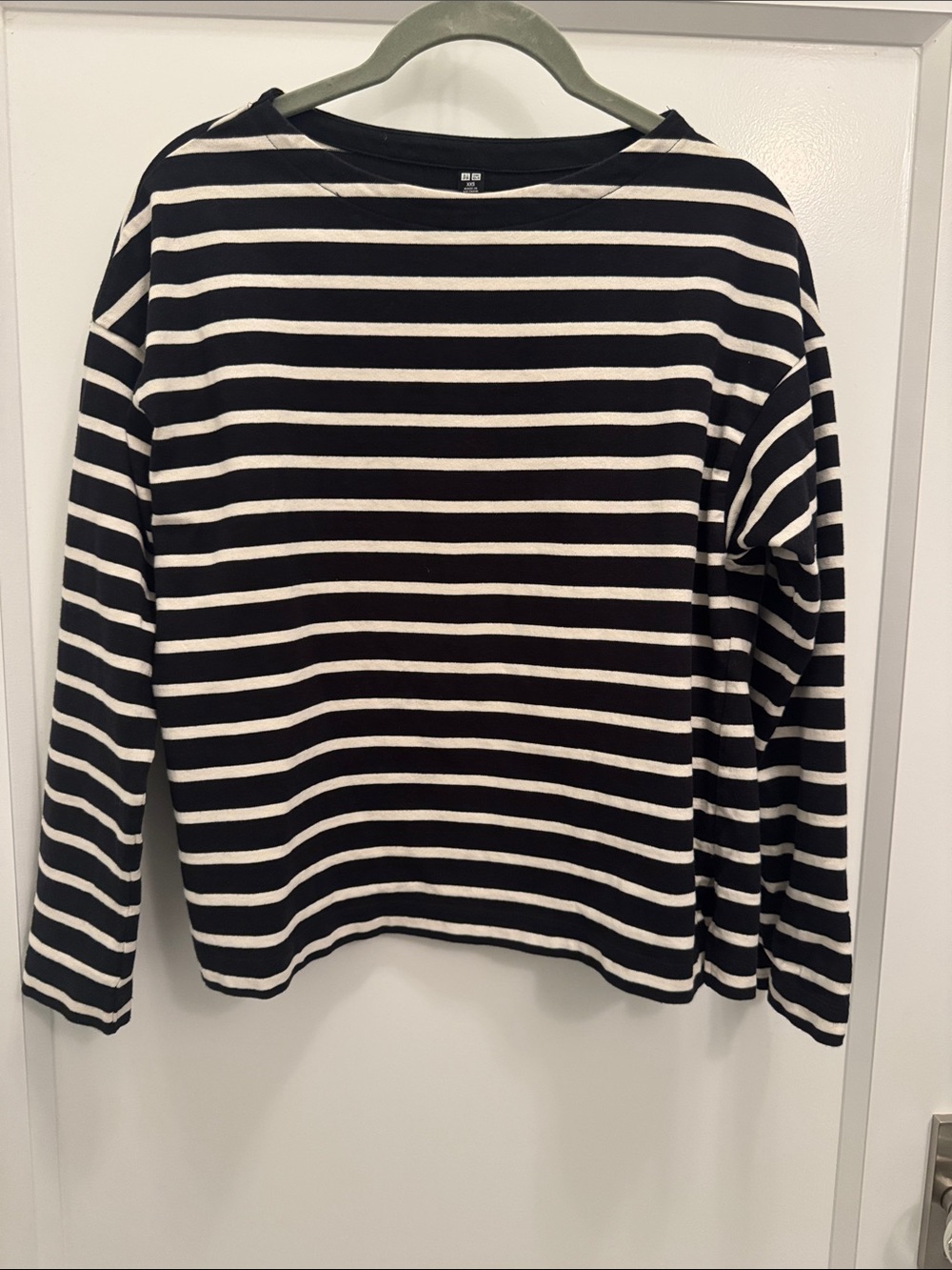 Uniqlo Black & White Striped Long Sleeve Tee